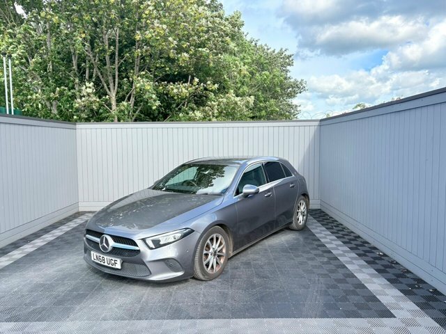 Mercedes-Benz A Class 1.5 A180d Sport Executive Hatchback 7 Grey