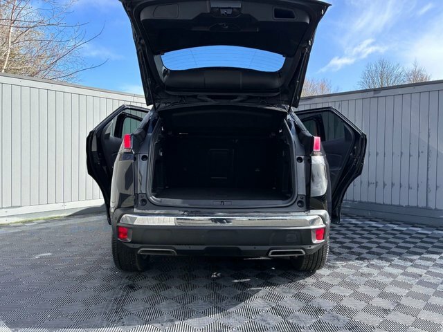 Peugeot 3008 1.2 Puretech Active Red #24