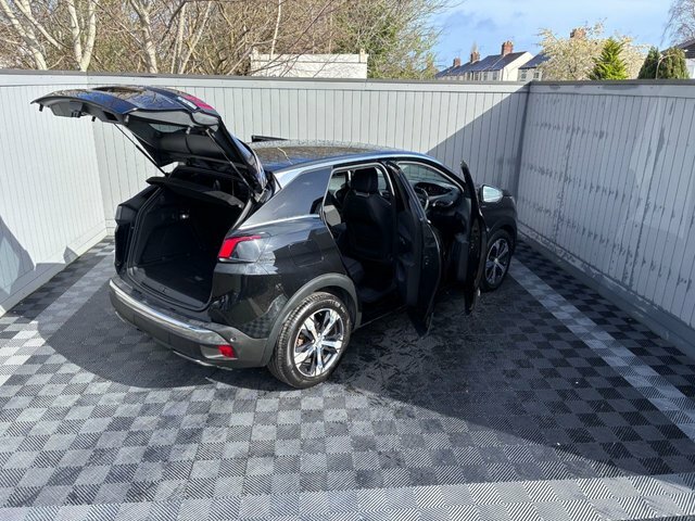 Peugeot 3008 1.2 Puretech Active Red #19