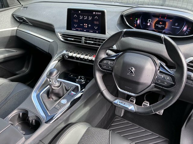 Peugeot 3008 1.2 Puretech Active Red #39