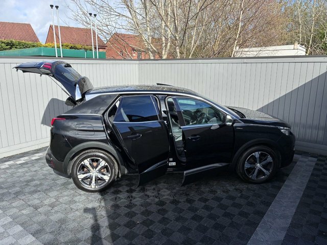 Peugeot 3008 1.2 Puretech Active Red #21
