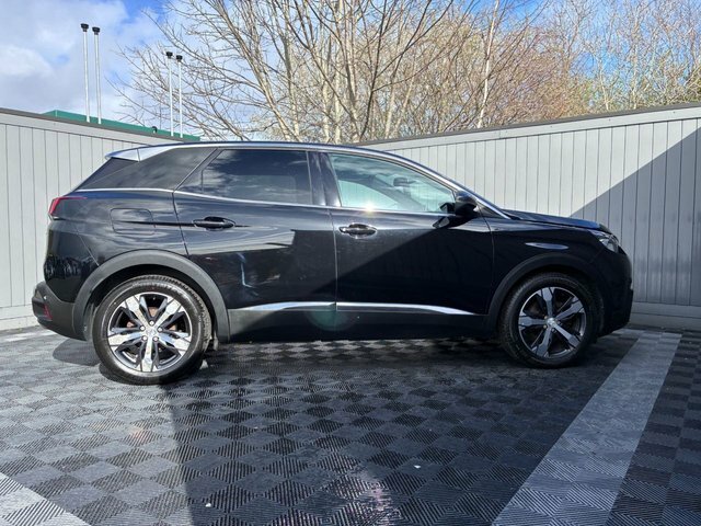 Peugeot 3008 1.2 Puretech Active Red #16