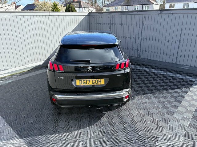 Peugeot 3008 1.2 Puretech Active Red #17