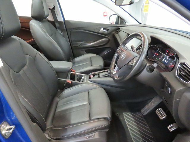 Vauxhall Grandland X 1.2L Design Black #8