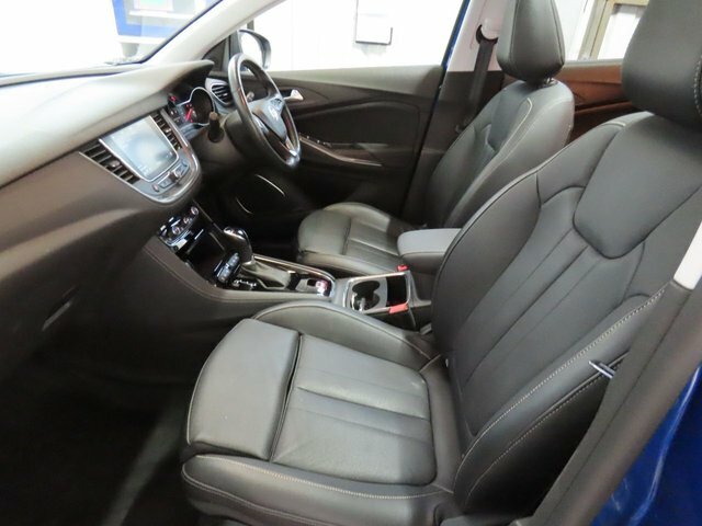 Vauxhall Grandland X 1.2L Design Black #9