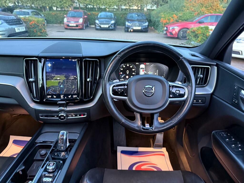 Volvo XC60 2.0H T8 Twin Engine 10.4Kwh R-design Pro Awd YJ68KCX White #6