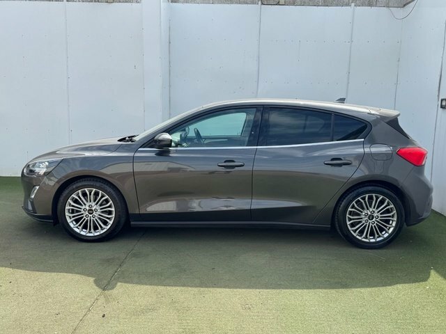Ford Focus Ecoblue Titanium X Hatchback Grey #4