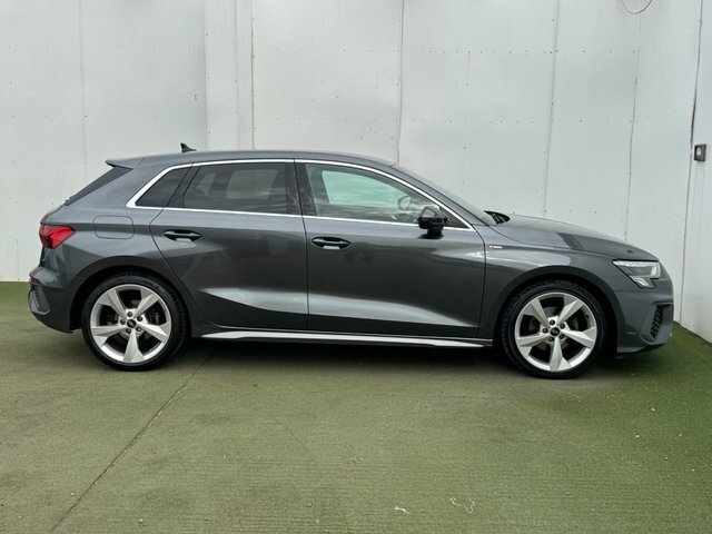 Audi A3 Tfsi 35 S Line KP23FWA Grey #3