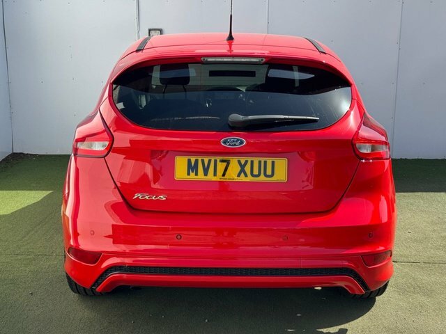 Ford Focus Tdci St-line Hatchback Red #6