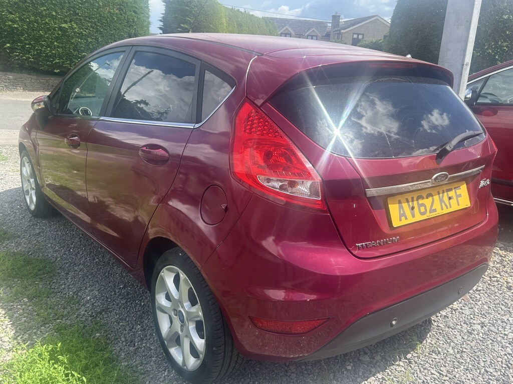 Ford Fiesta Hatchback 1.4 Titanium 2012 AV62KFF Red #6