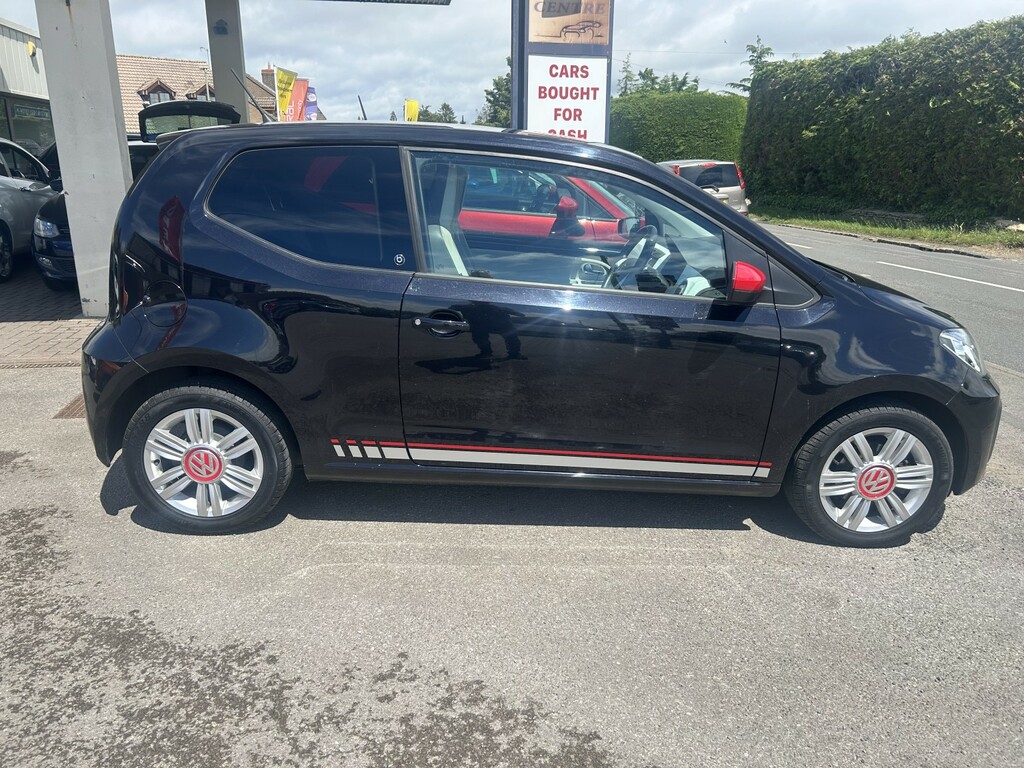 Volkswagen Up Hatchback 1.0 Up Beats 2017 Black #4