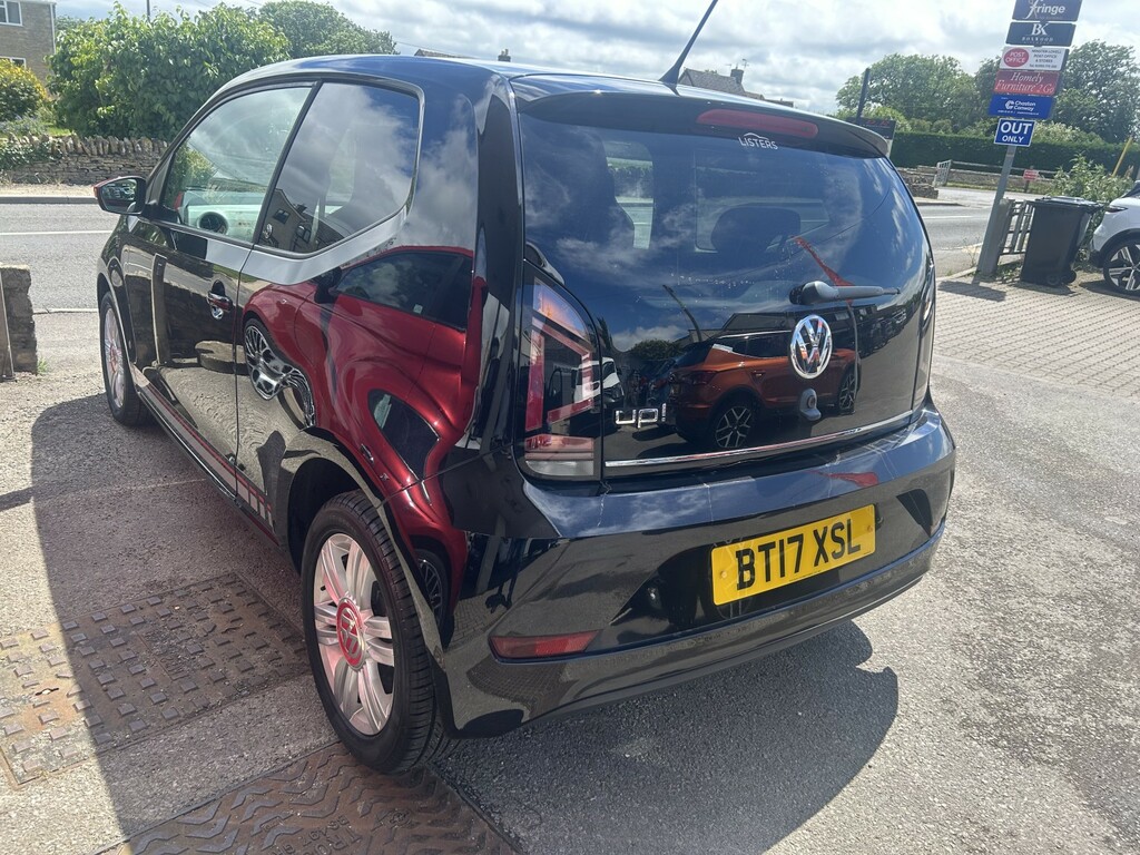 Volkswagen Up Hatchback 1.0 Up Beats 2017 Black #2