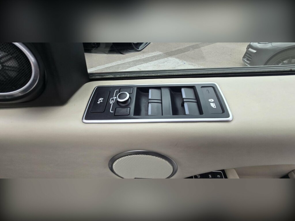 Land Rover Range Rover  Black #14