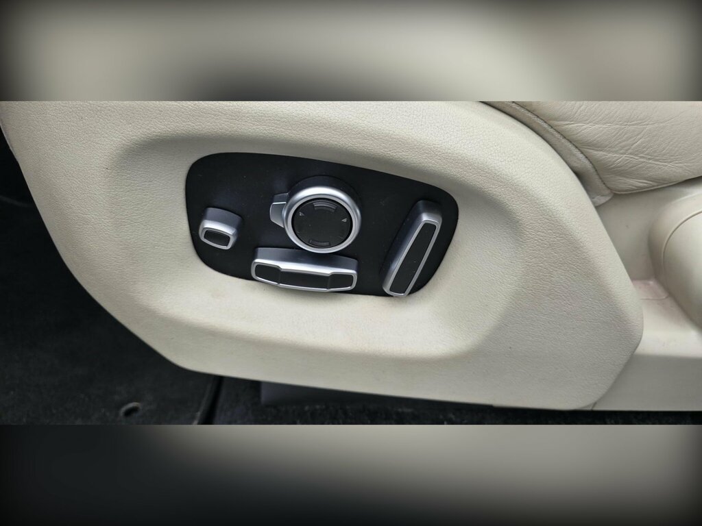 Land Rover Range Rover  Black #17