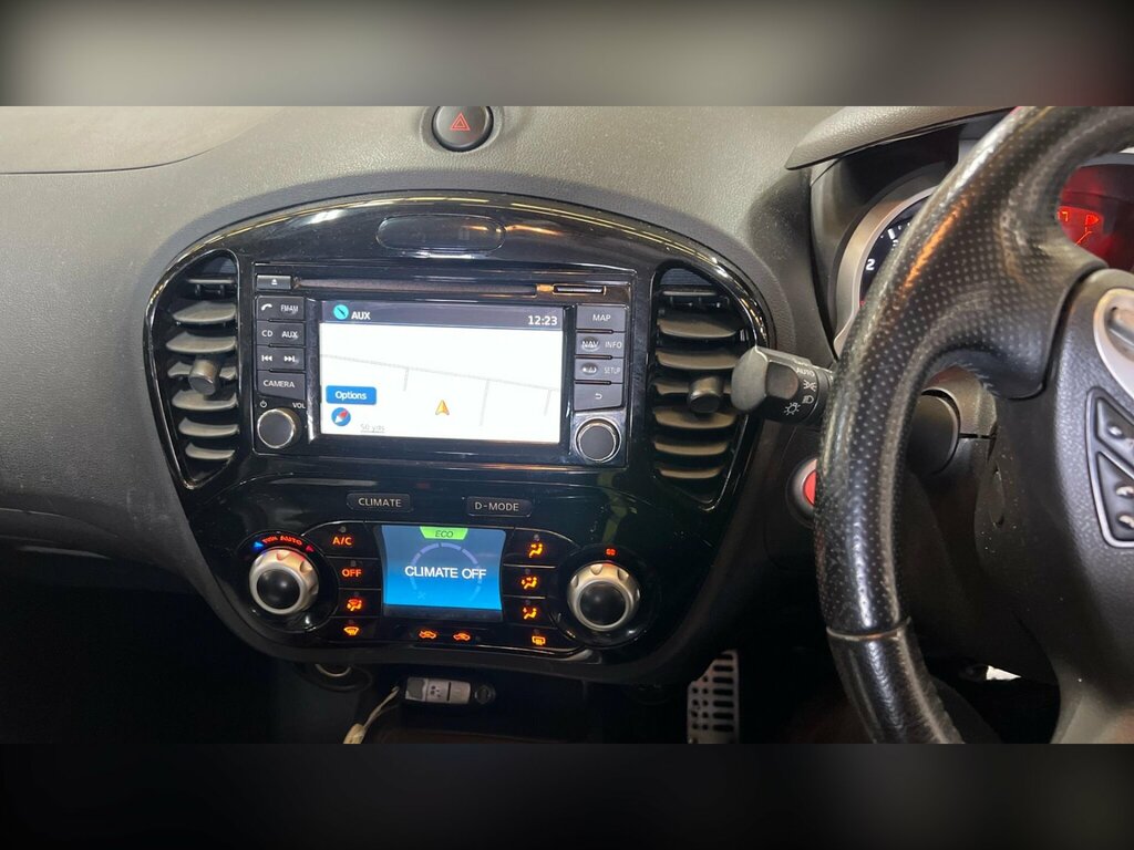 Nissan Juke 1.6 Dig-t Tekna Euro 5 EK63FDY Black #2