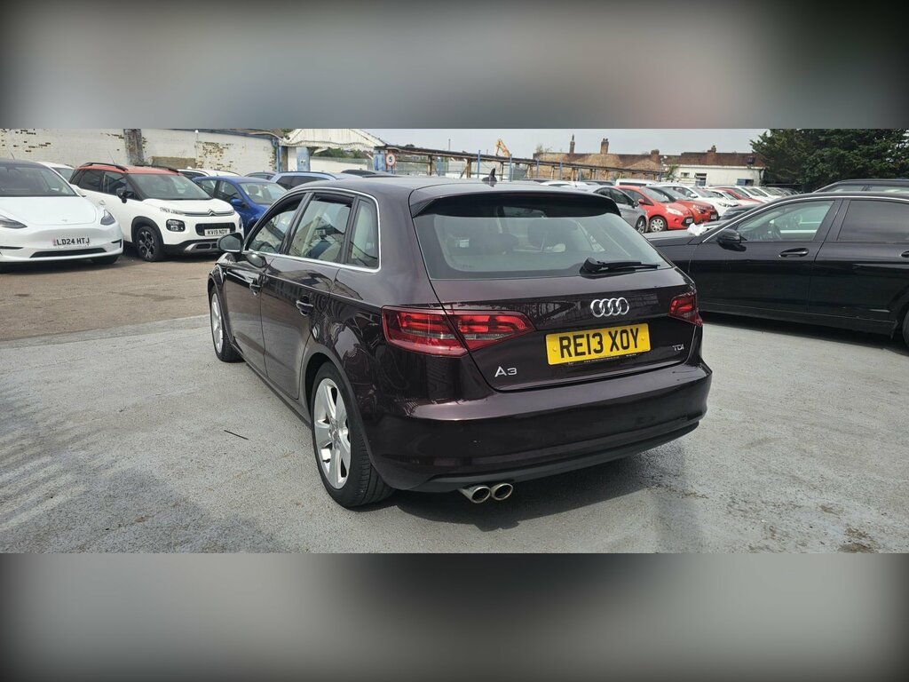 Audi A3 2.0 Tdi Sport Sportback Euro 5 Ss Red #4