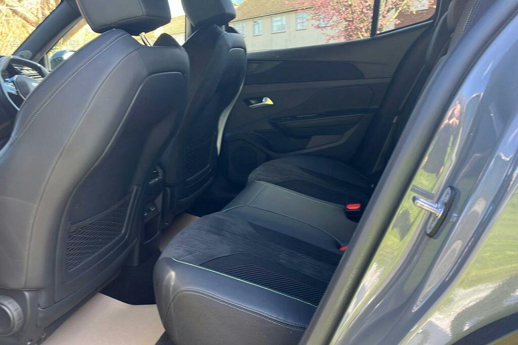 Peugeot 408 1.2 Puretech Gt Fastback Eat LO24PWV Grey #4
