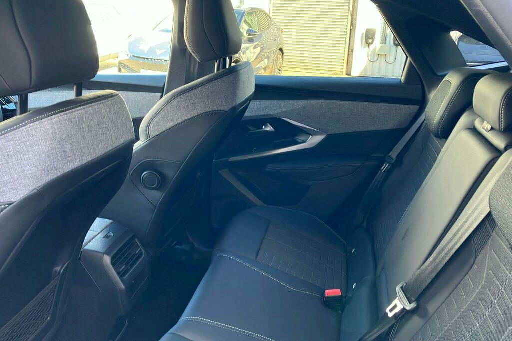 Peugeot 3008 1.2 Gt Suv Hybrid E Dsc6 LA75PXJ Grey #4