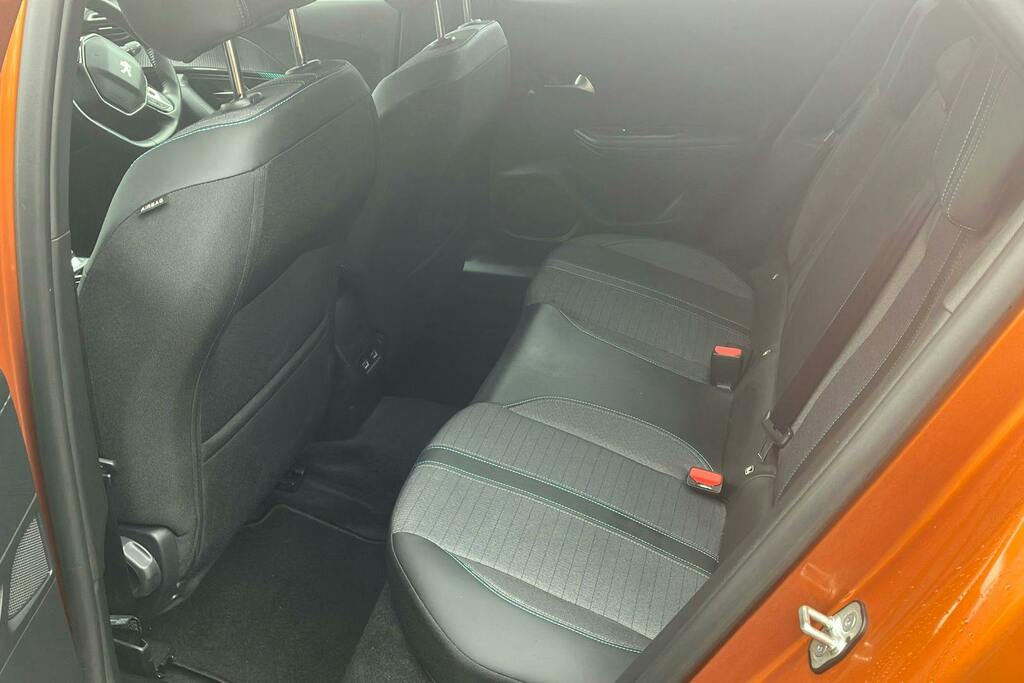 Peugeot e-2008 50Kwh Allure Premium Suv Orange #4