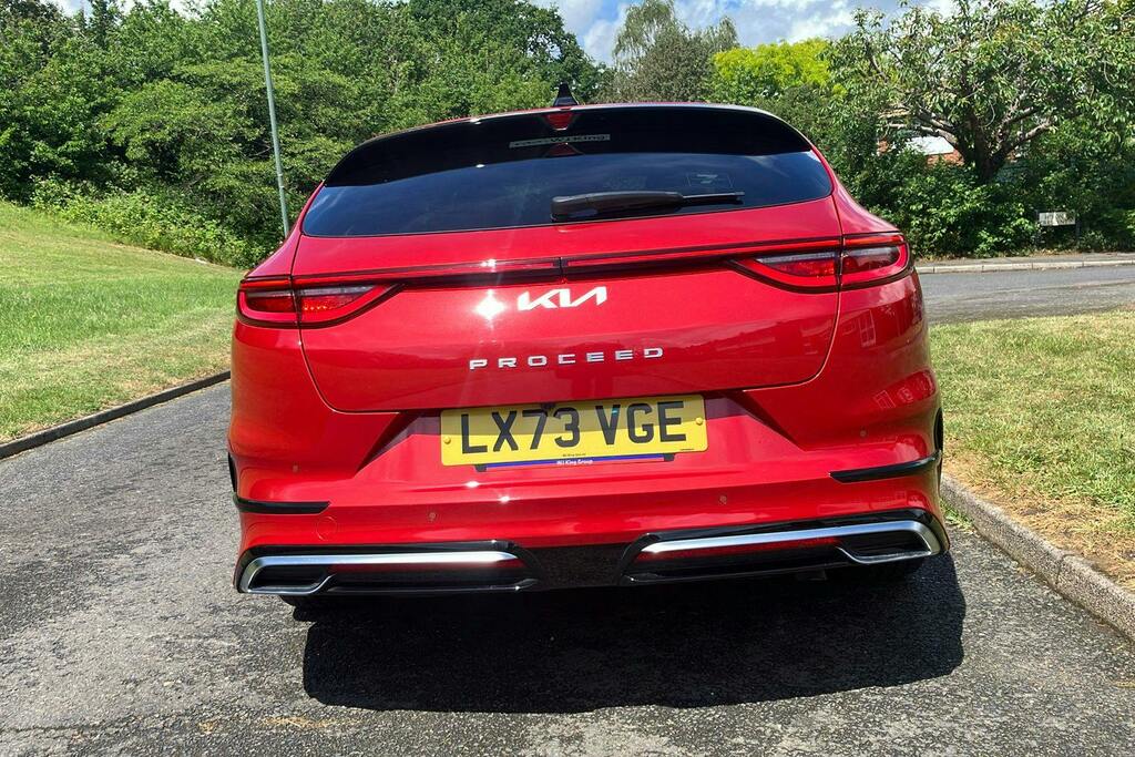 Kia Proceed 1.5 T Gdi Gt Line S Shooting Brake Dct Red #4