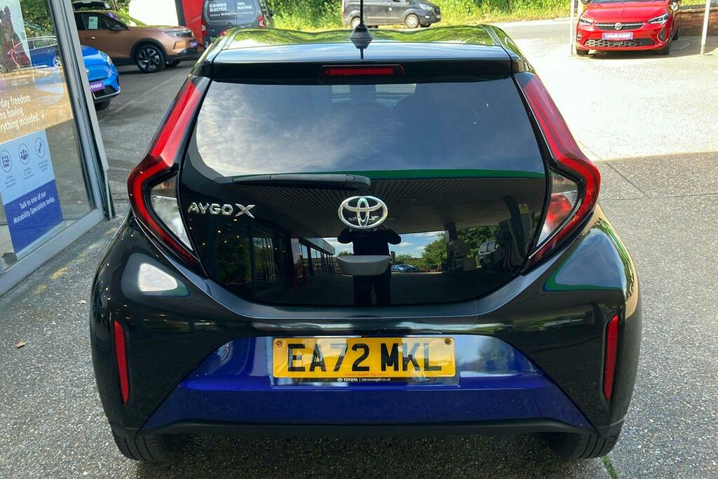 Toyota Aygo X 1.0 Vvt I Edge Hatchback X Shift EA72MKL Blue #6