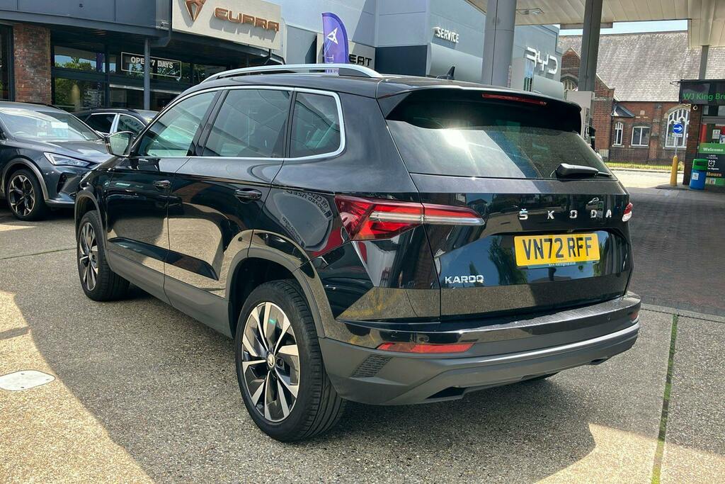 Skoda Karoq 1.5 Tsi Act Se L Suv Dsg VN72RFF Black #2