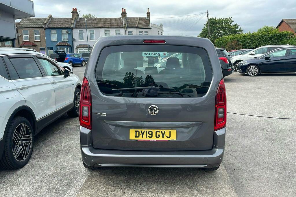 Vauxhall Combo Life 1.2 Turbo Gpf Energy Mpv DY19GVJ Grey #3