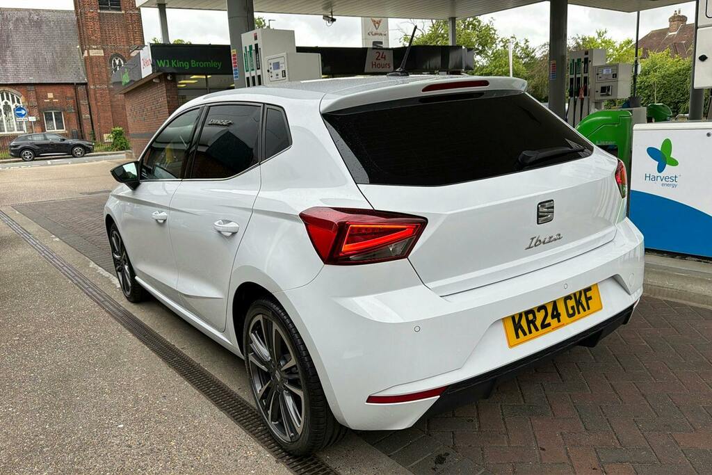 Seat Ibiza 1.0 Tsi Xcellence Lux Hatchback Dsg KR24GKF White #2