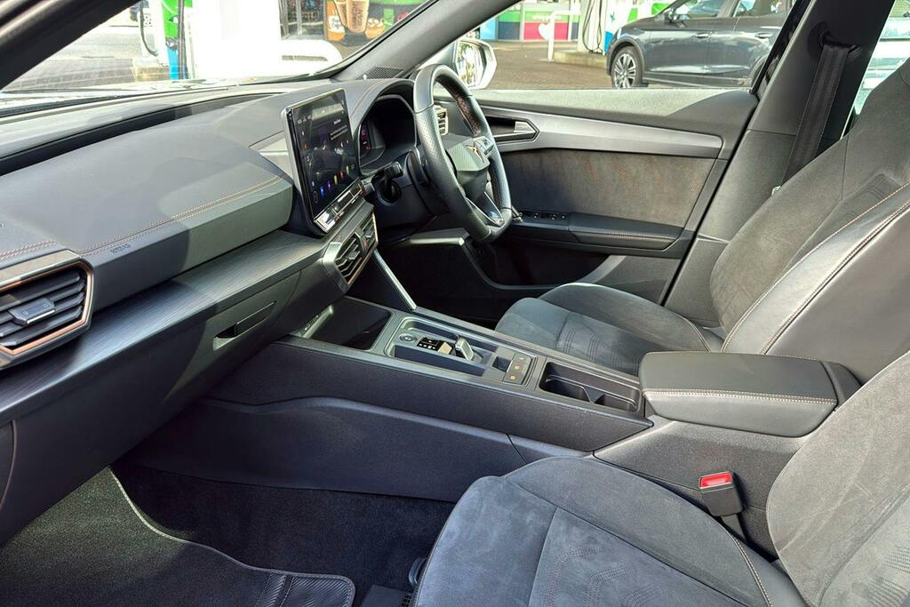 Cupra Formentor 2.0 Tsi Vzn Suv Dsg 4Drive FX73XWG Black #3