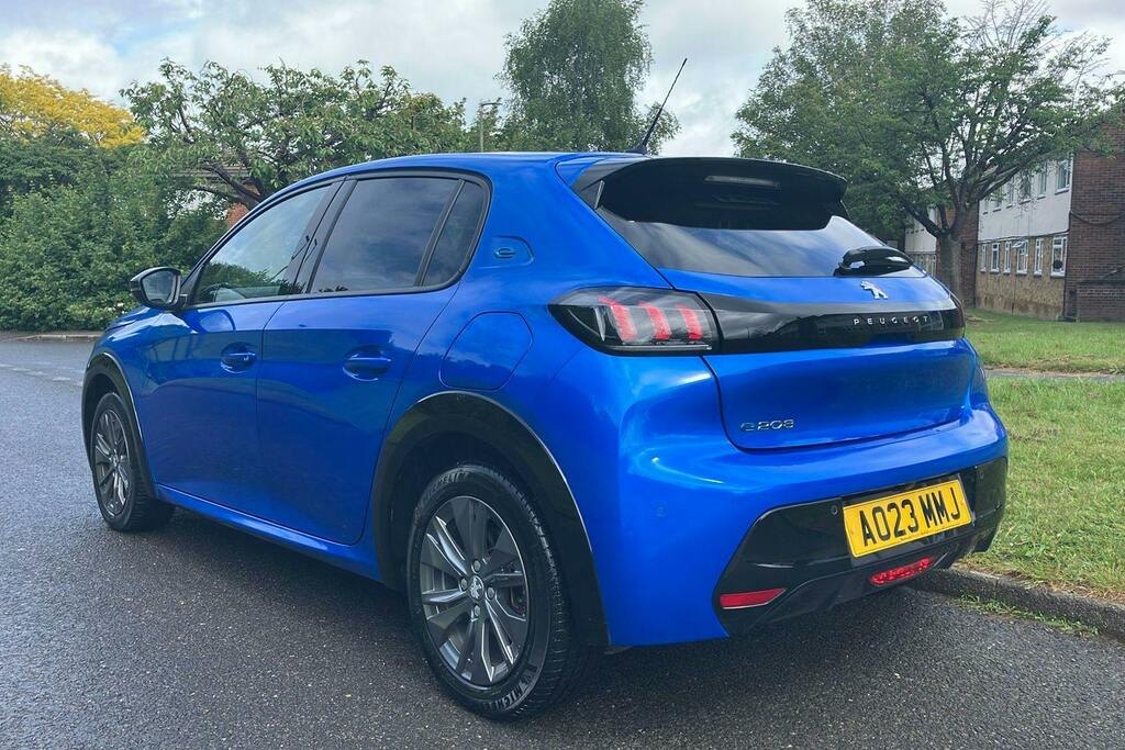 Peugeot e-208 50Kwh Allure Premium Plus Hatchback Blue #2