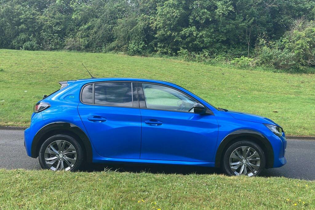 Peugeot e-208 50Kwh Allure Premium Plus Hatchback Blue #5