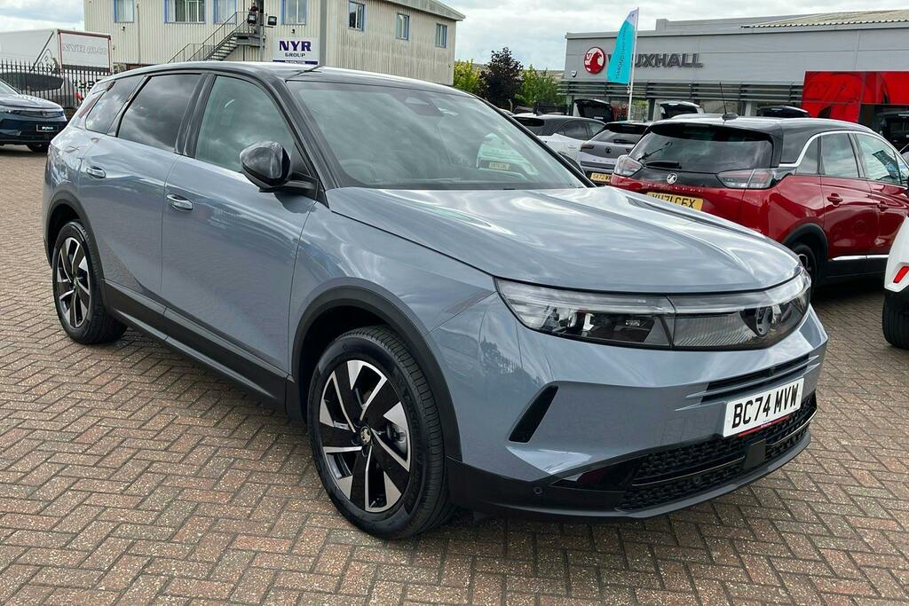 Vauxhall Grandland 1.2 Ultimate Suv Hybrid E Dct Black