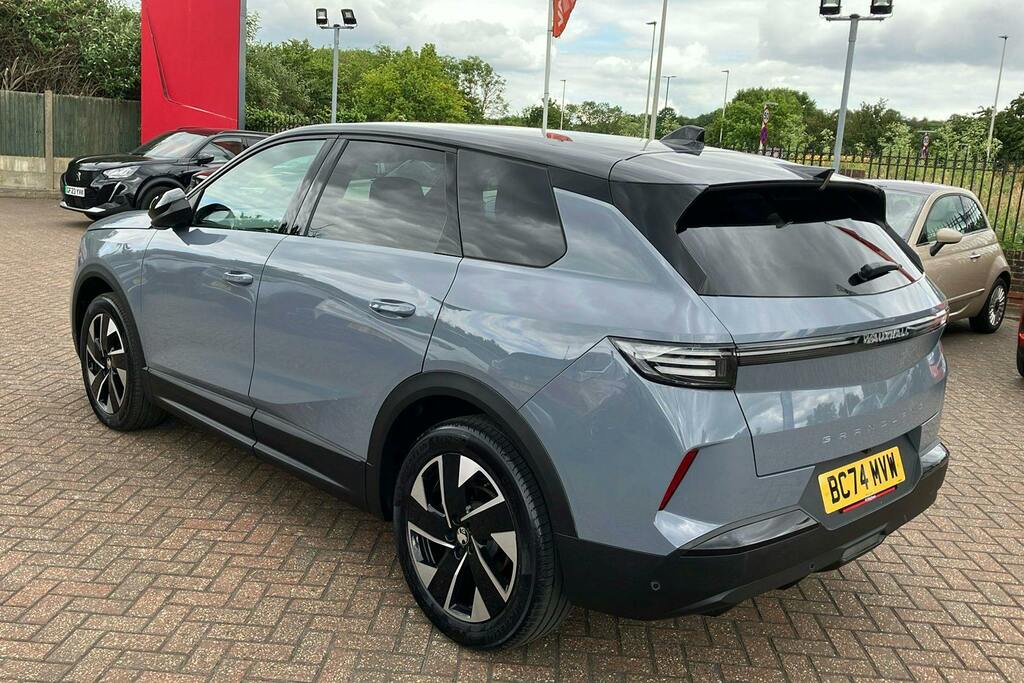 Vauxhall Grandland 1.2 Ultimate Suv Hybrid E Dct Black #2