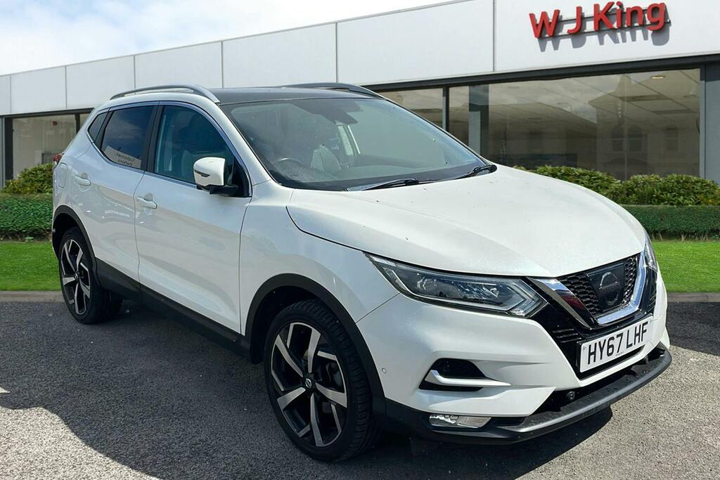Nissan Qashqai 1.6 Dig T Tekna Suv White
