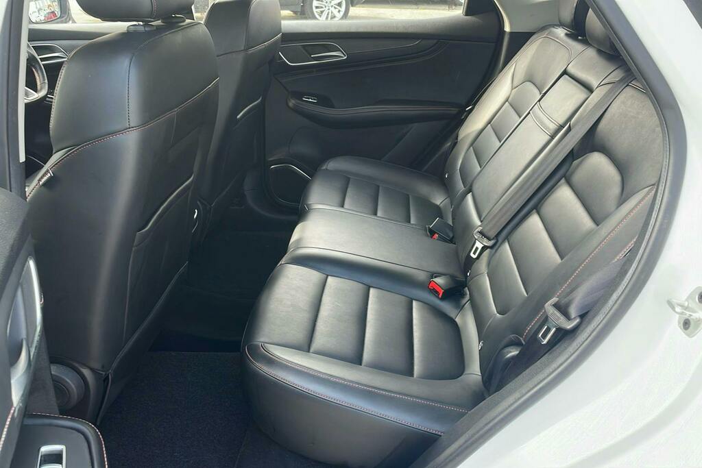 MG HS 1.5 T Gdi Excite Suv Dct Grey #4