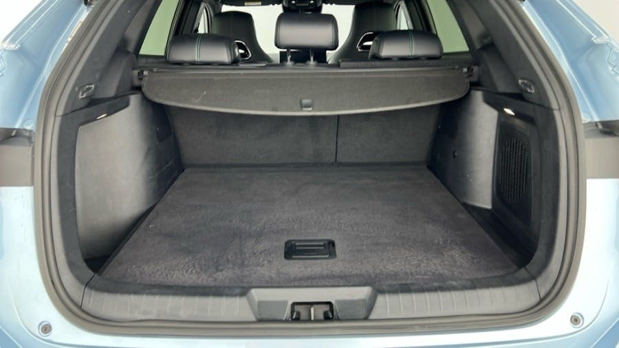Byd Seal U 1.5 Dm-i Comfort White #14