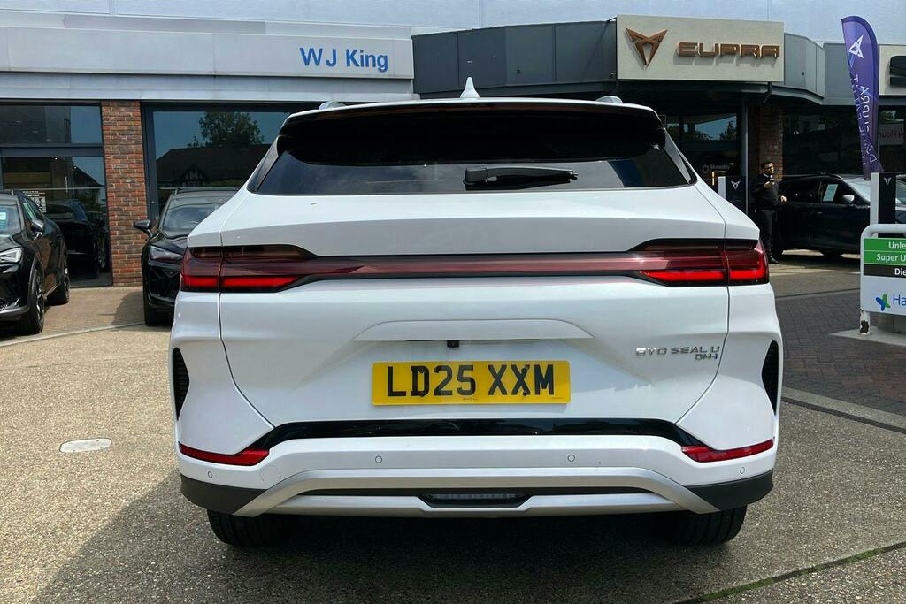 Byd Seal U 1.5 26.6Kwh Comfort Suv Plug In Hybrid LD25XXM White #6