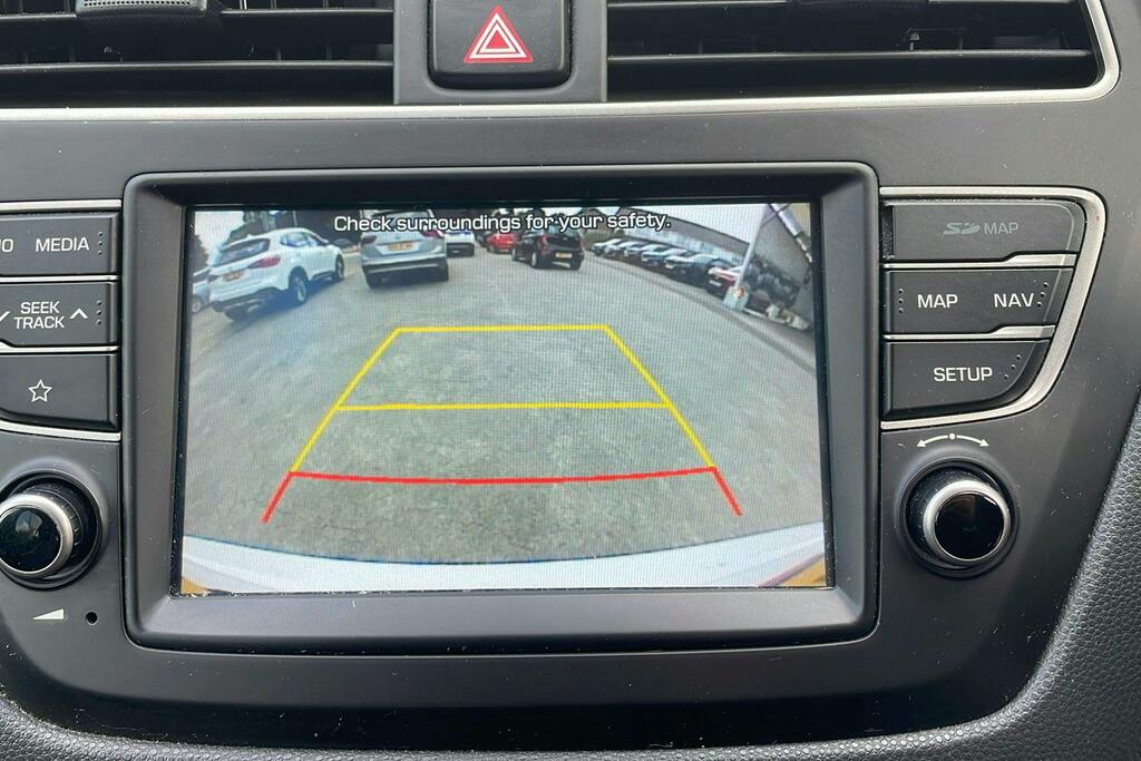 Hyundai I20 1.2 Mpi S Red #15