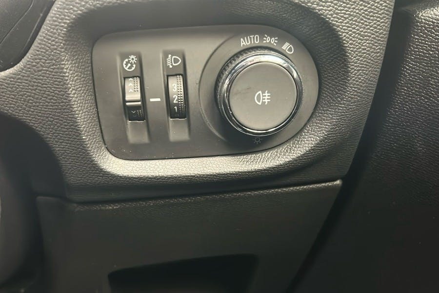 Vauxhall Corsa 1.2 Turbo Yes Green #18