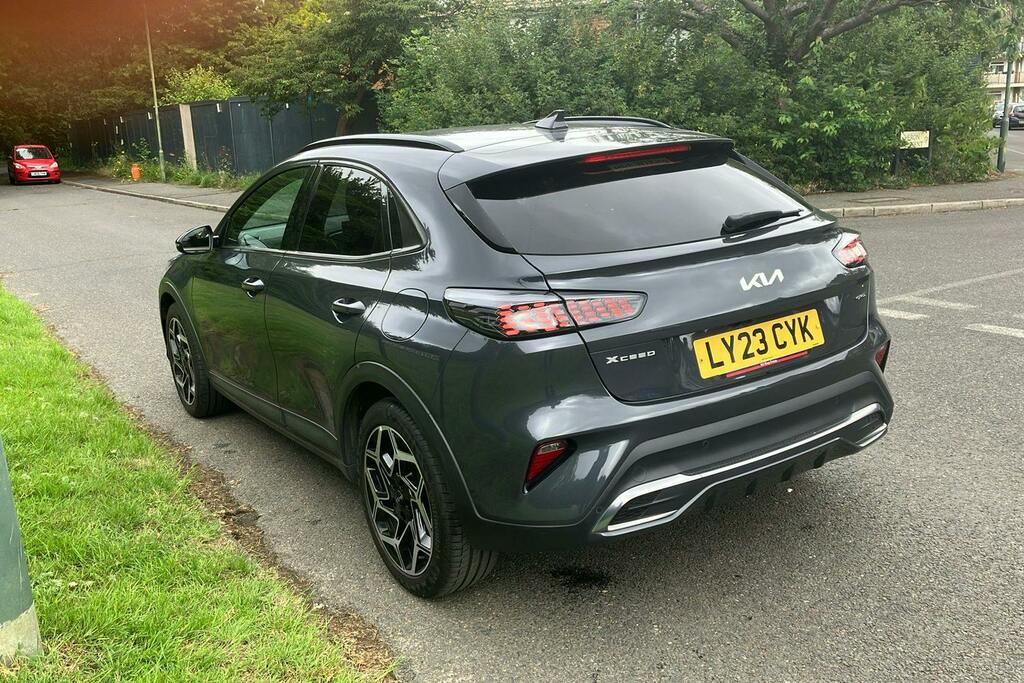Kia Xceed 1.5 T Gdi Gt Line Suv Grey #2