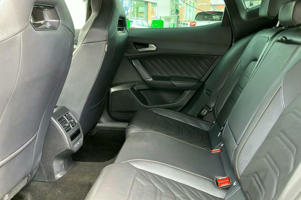 Cupra Formentor 1.5 Etsi V3 Suv Hybrid Dsg Black #4