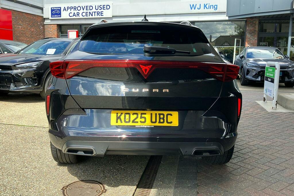 Cupra Formentor 1.5 Etsi V3 Suv Hybrid Dsg Black #6