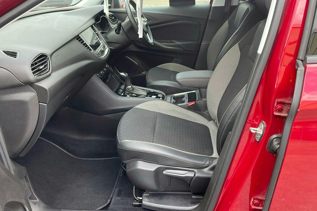 Vauxhall Grandland X 1.2 Turbo Tech Line Nav Suv Red #3