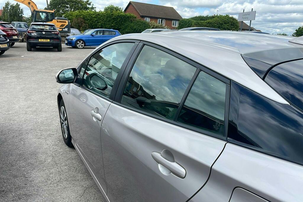 Toyota Prius+ 1.8L Excel Grey #35