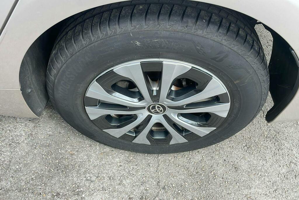 Toyota Prius+ 1.8L Excel Grey #34