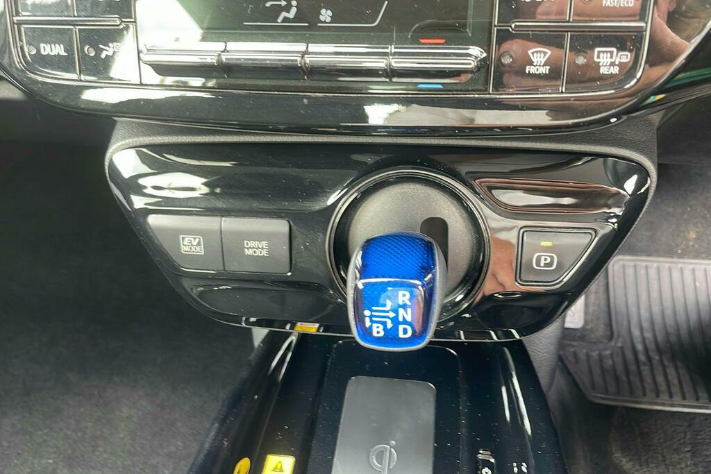 Toyota Prius+ 1.8L Excel Grey #17