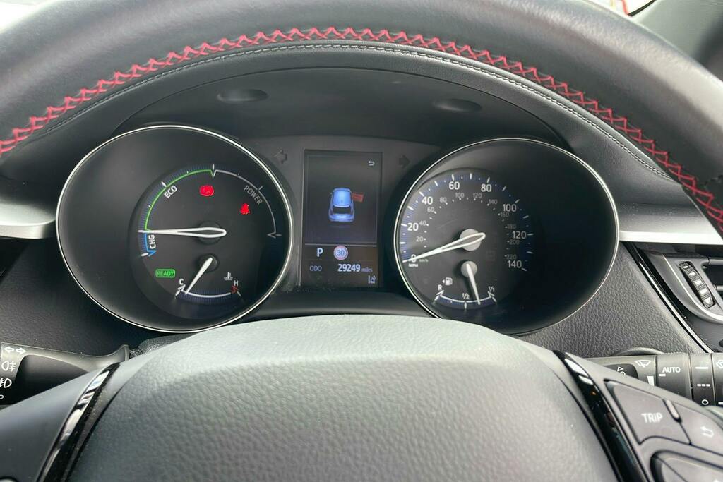 Toyota C-Hr Excel White #20