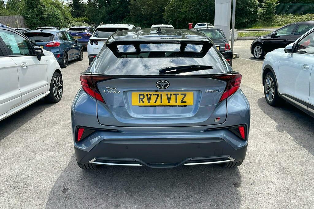 Toyota C-Hr Excel White #7