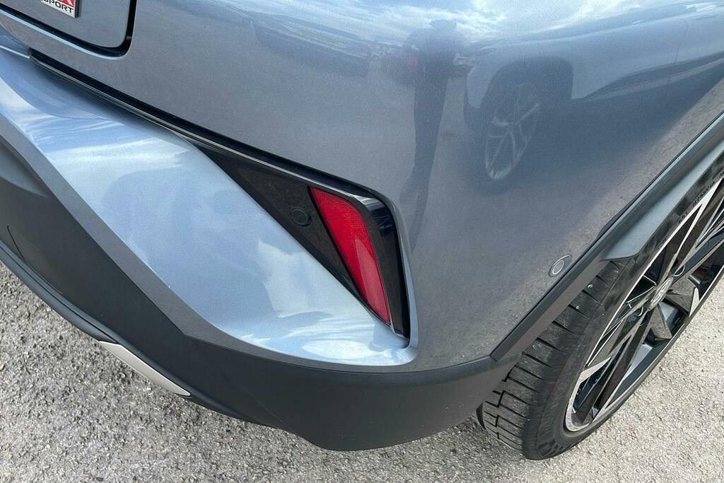Toyota C-Hr Excel White #48