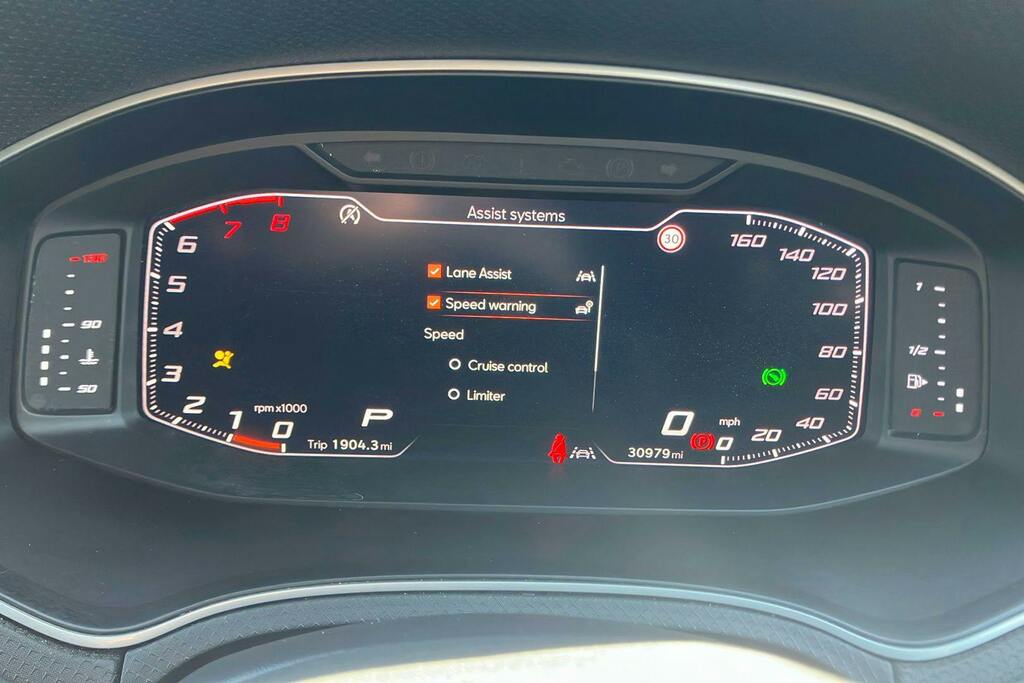 Seat Arona 1.0 Tsi 110 Xperience Lux Dsg Red #31